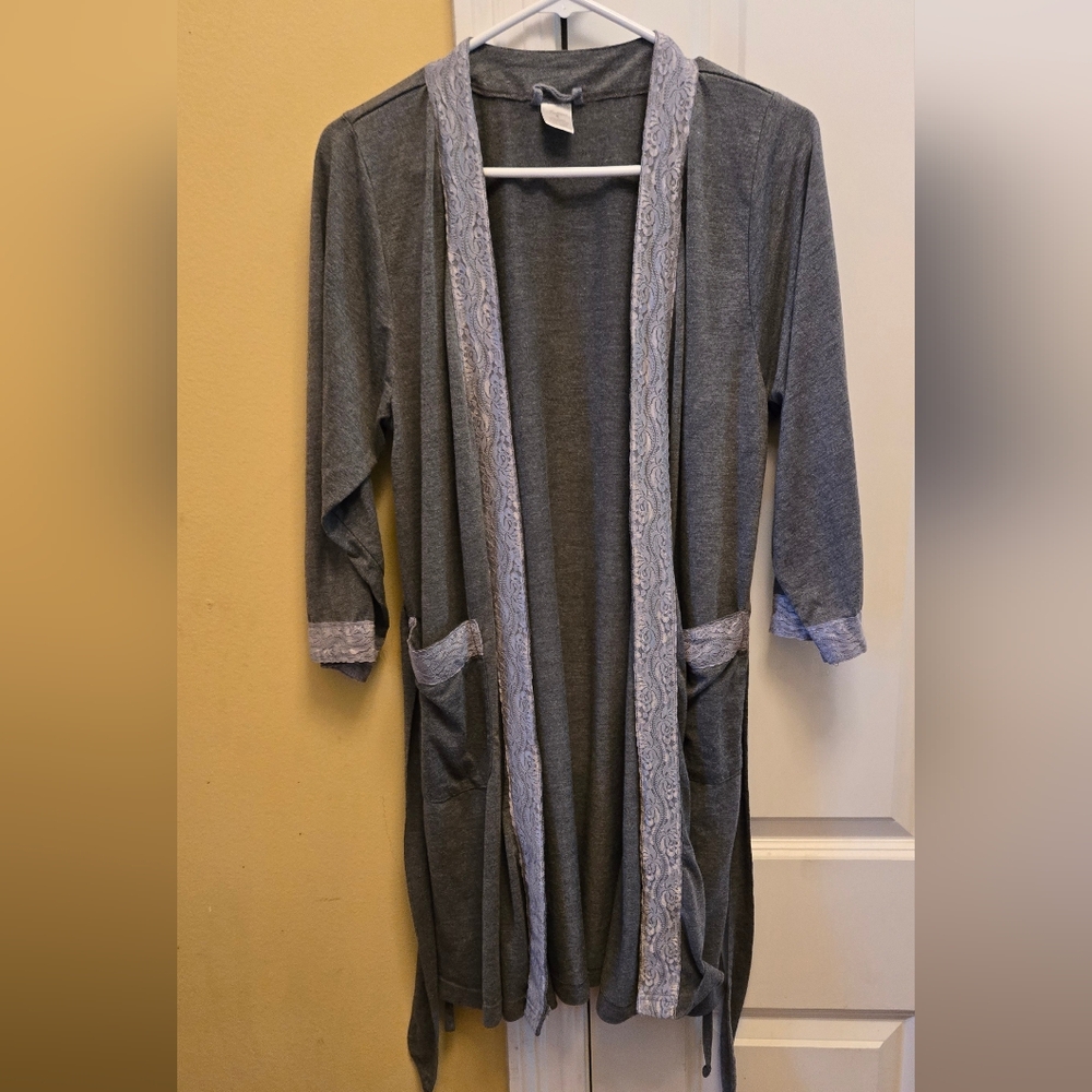 Intimo Gray Lace Trim 3 Quarter Sleeves Robe Perfect For Warmer Weather
